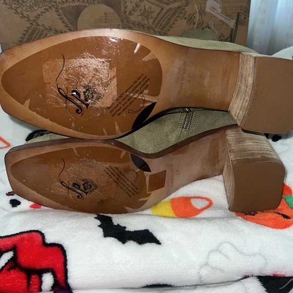 BNIB Free People Margaux Mid boot - Picture 5 of 7